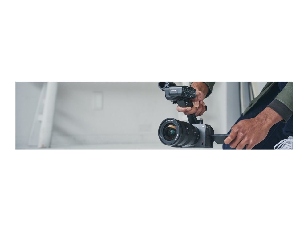 Sony Cinema Line Ilme Fx3   Digitalkamera   Spejlløst   12 1 Mp   Full Frame   4k   120 Fps   Kun Kamerahus   Nfc  Wi Fi  Bluetooth